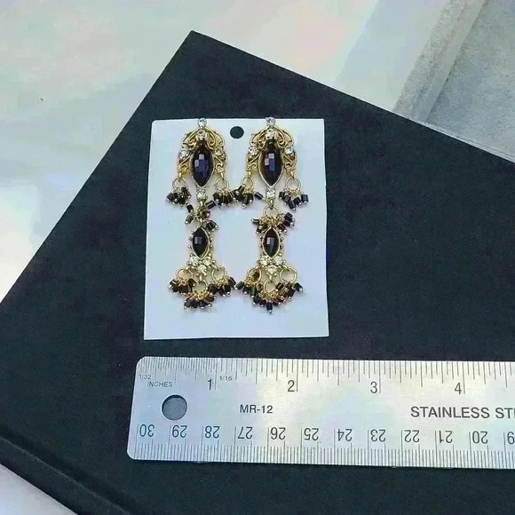 Vintage Gold-toned black stone and clear rhinestones earrings - Picture 12 of 17